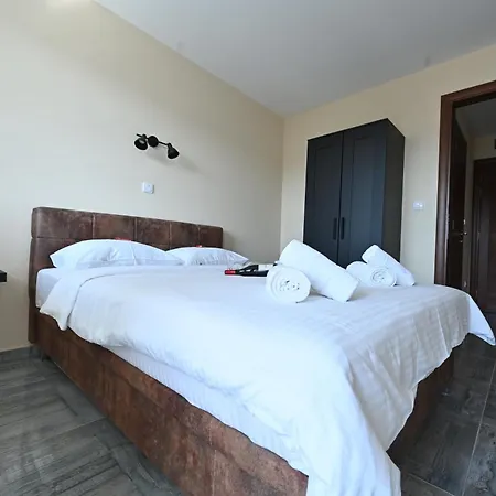 Smestaj Tea Sa Dva Bazena Apartment *