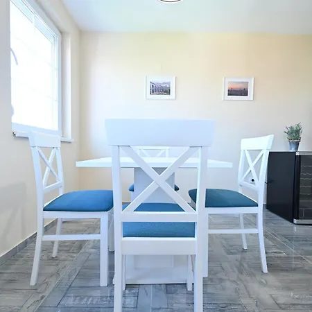 Daire Smestaj Tea Sa Dva Bazena I Besplatan Parking Vrnjačka Banja