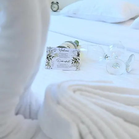 Smestaj Tea Sa Dva Bazena I Besplatan Parking Апартаменты