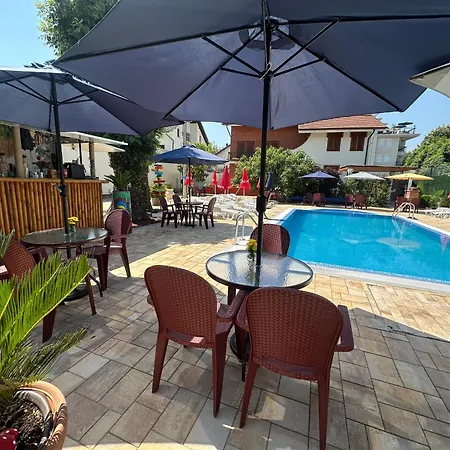 Smestaj Tea Sa Dva Bazena Apartment Vrnjacka Banja
