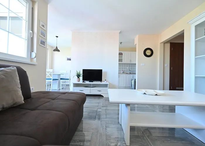 Smestaj Tea Sa Dva Bazena I Besplatan Parking