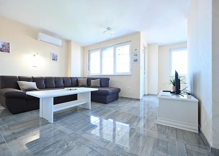 Smestaj Tea Sa Dva Bazena I Besplatan Parking شقة *