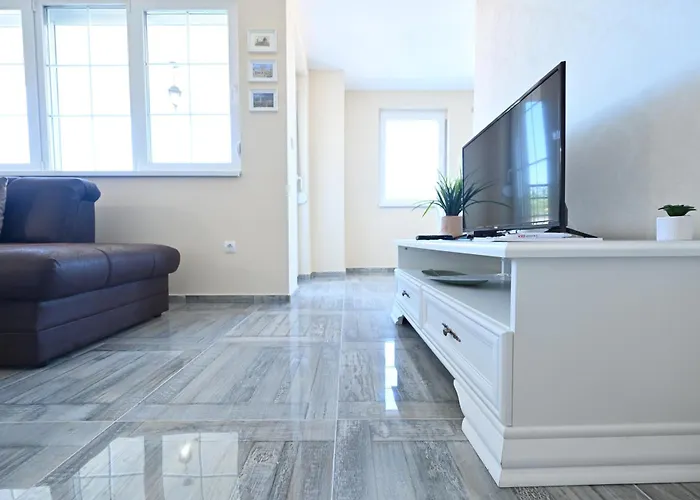 Smestaj Tea Sa Dva Bazena I Besplatan Parking شقة