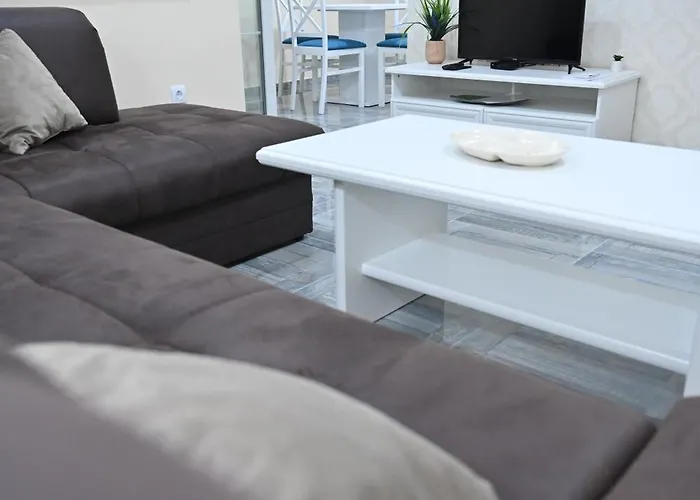 Smestaj Tea Sa Dva Bazena I Besplatan Parking