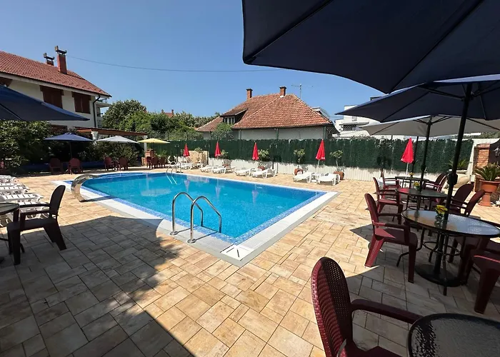 Smestaj Tea Sa Dva Bazena I Besplatan Parking *